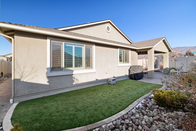 Building Photo - 638 Riverbed Cir