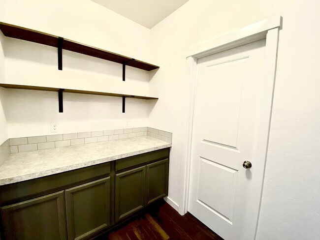 Building Photo - Beautiful 4 Bedroom, 4 Car Garage With Small Trailer Parking in Star - Available NOW