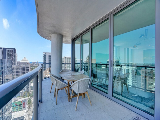Building Photo - 100 E Las Olas Blvd