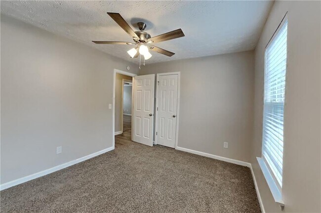 Building Photo - 3059 Brass Dr