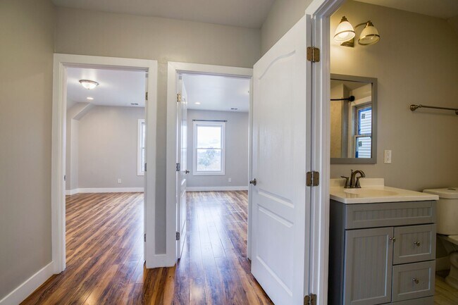 Building Photo - Jyoty