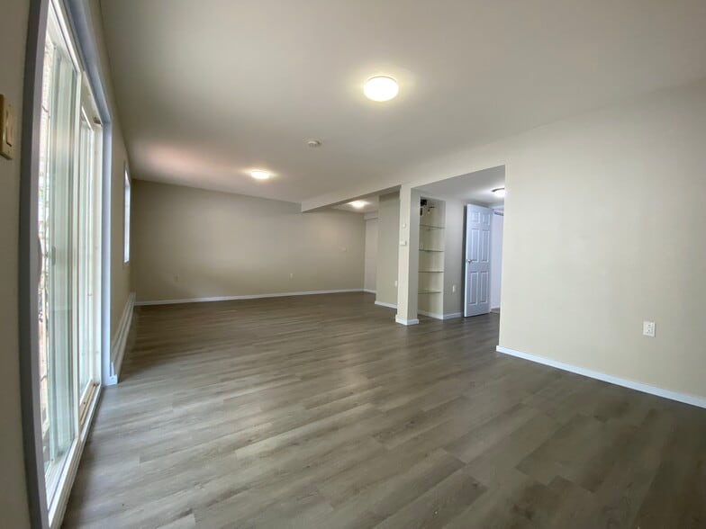 Building Photo - 134 Morton Dr