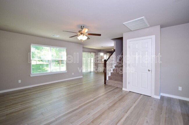 Building Photo - 512 S Haynie St