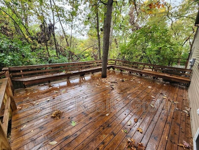Building Photo - 368 White Oak Ln
