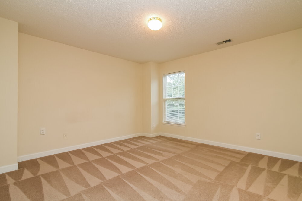 Building Photo - 1028 Jordans Pond Ln