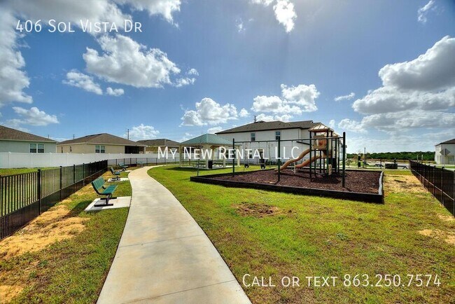 Building Photo - 406 Sol Vis Dr