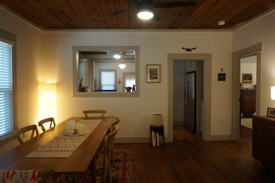 Building Photo - 1611 N 15th St