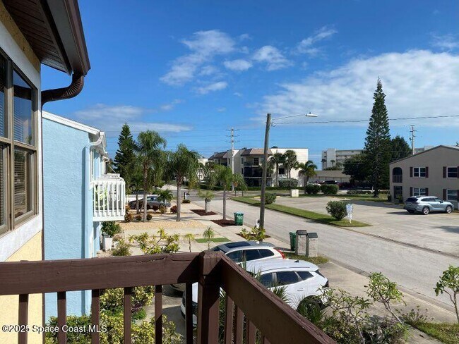 Building Photo - 404 Taylor Ave