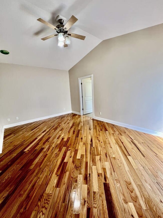 Building Photo - 40 Brownstone Dr