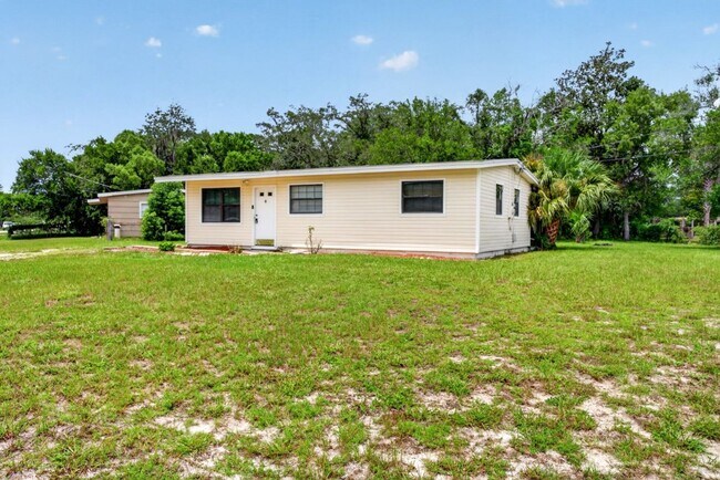 Building Photo - 255 Woodside Dr