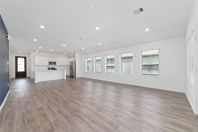 Building Photo - 12206 English Mist Dr