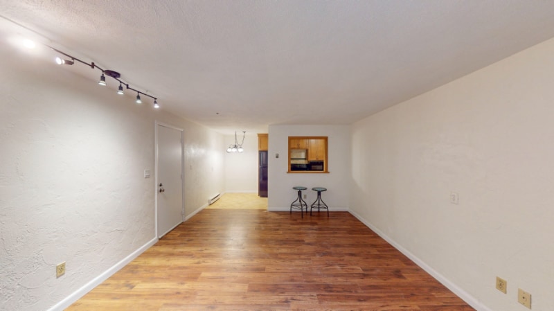 Building Photo - 176 Swanson Rd