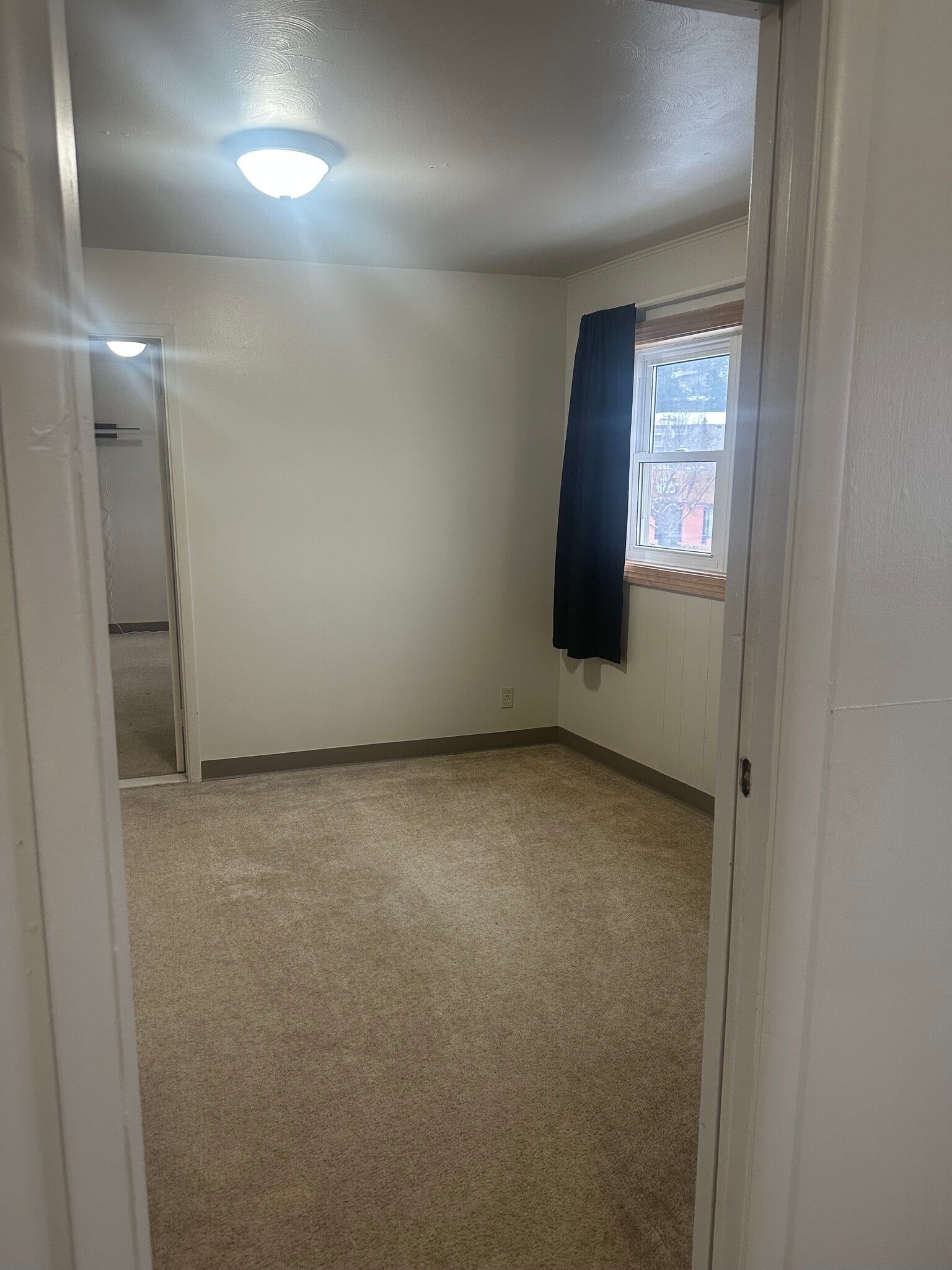 Building Photo - 1908 W Main St