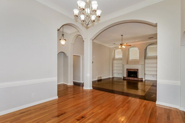 Building Photo - 7274 Busher Dr