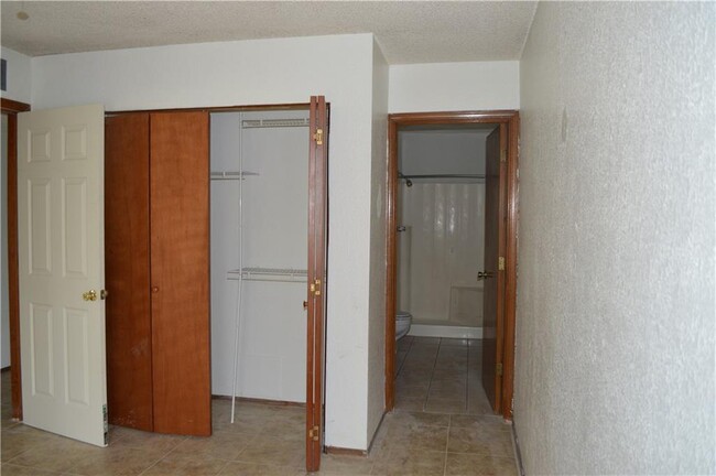 Building Photo - 11613 James Watt Dr