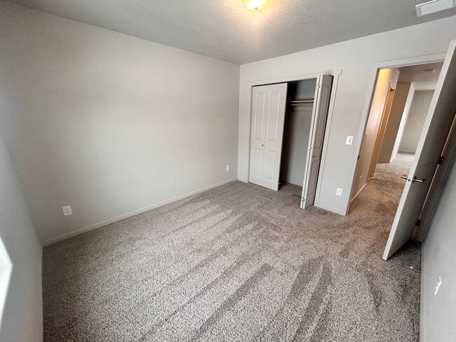 Building Photo - Stunning 3 Bed, 2.5 Bath Home in Spokane Valley!