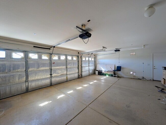 Building Photo - 27321 N Gidiyup Trail