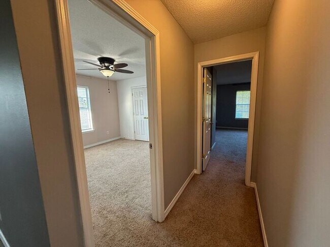 Building Photo - Gulf Breeze - Grand Ridge - 4 bedroom, 2.5...