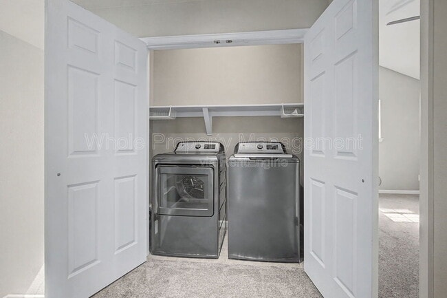 Building Photo - 5614 Bergamont Dr