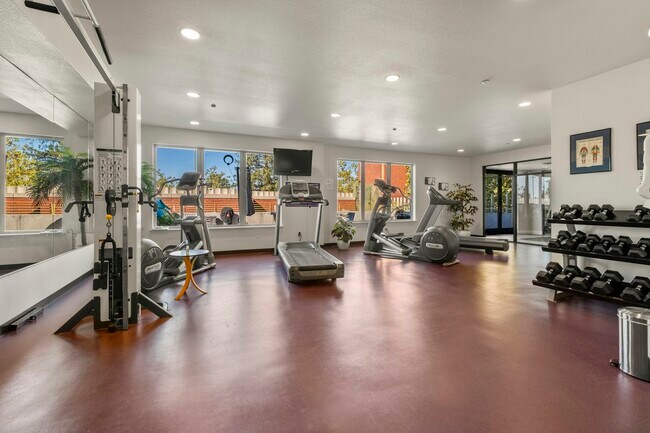 Building Photo - 21 N 2nd St