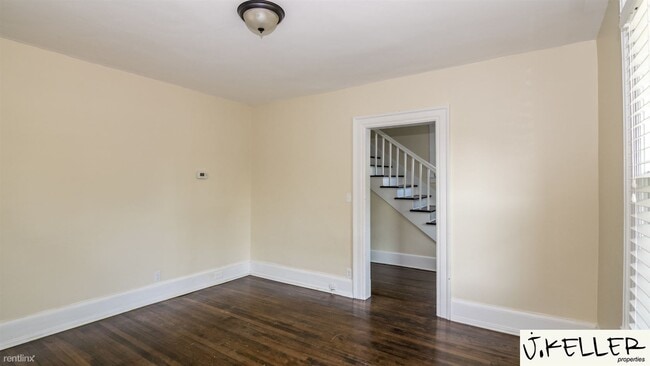 Building Photo - 4 br, 2 bath House - 221 W Mosley St