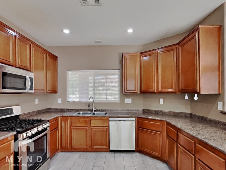 Building Photo - 6589 Pacific Screech Pl