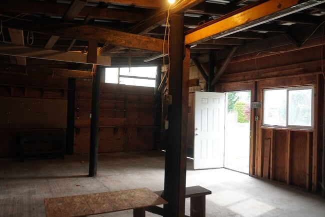 Building Photo - 23217 NE 92nd Ave