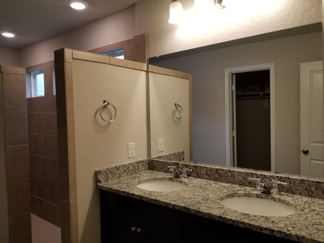 Building Photo - 10403 Midsummer Meadow