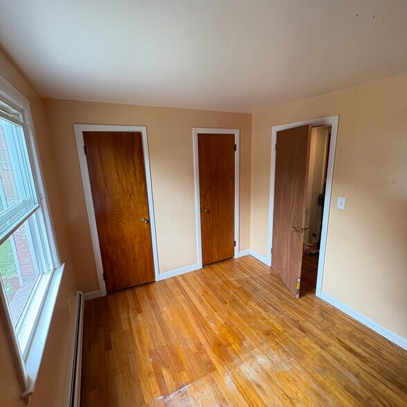 Building Photo - 15 Acer Heights Rd