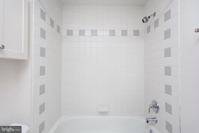 Building Photo - 1100 Spruce St