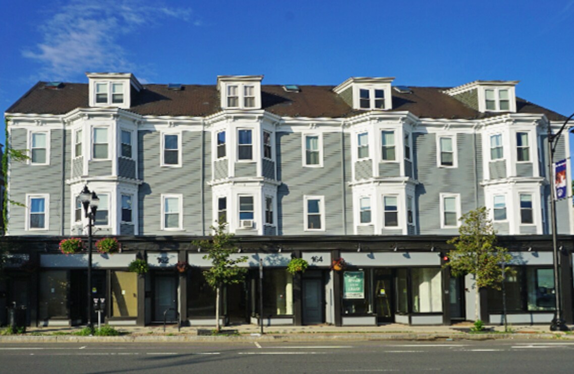 Building Photo - 167 Broadway