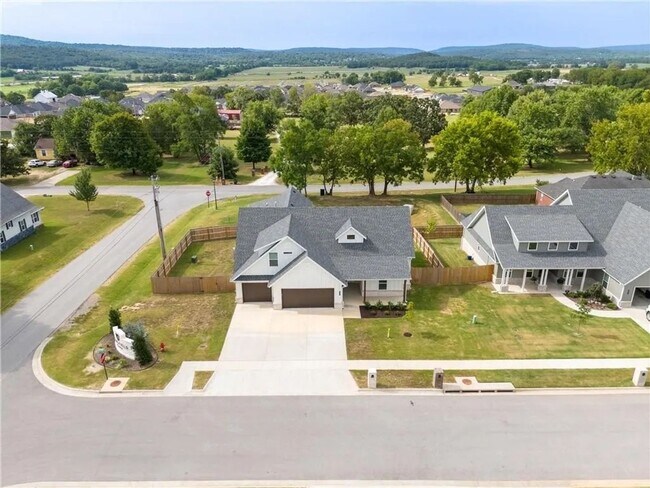 Building Photo - New Beginnings Start At AMRR: Beautiful Newer Construction Home in Prairie Grove