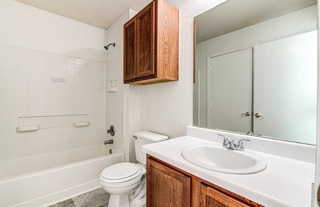 Building Photo - 7505 Aspen Brook Dr