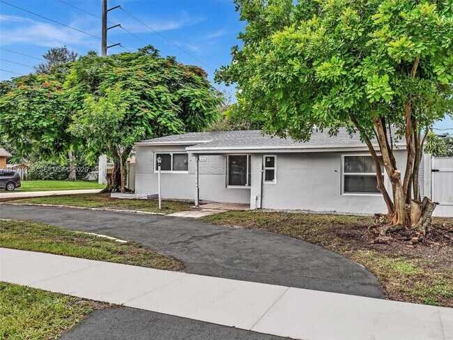 Building Photo - 6800 Raleigh St