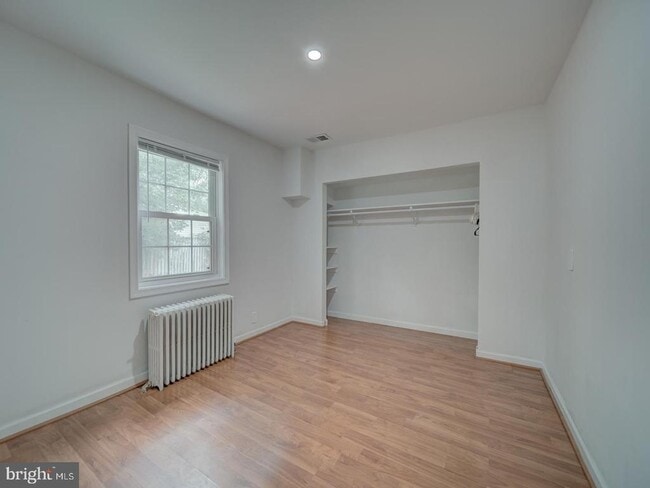 Building Photo - 6625 Harrison Ln