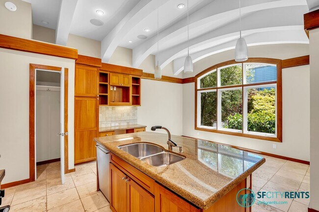 Building Photo - Lower Haight: Single Family Home with Yard...