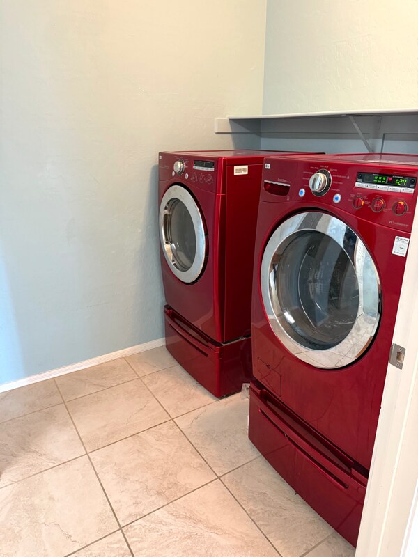 Building Photo - 6868 Sky Pointe Dr