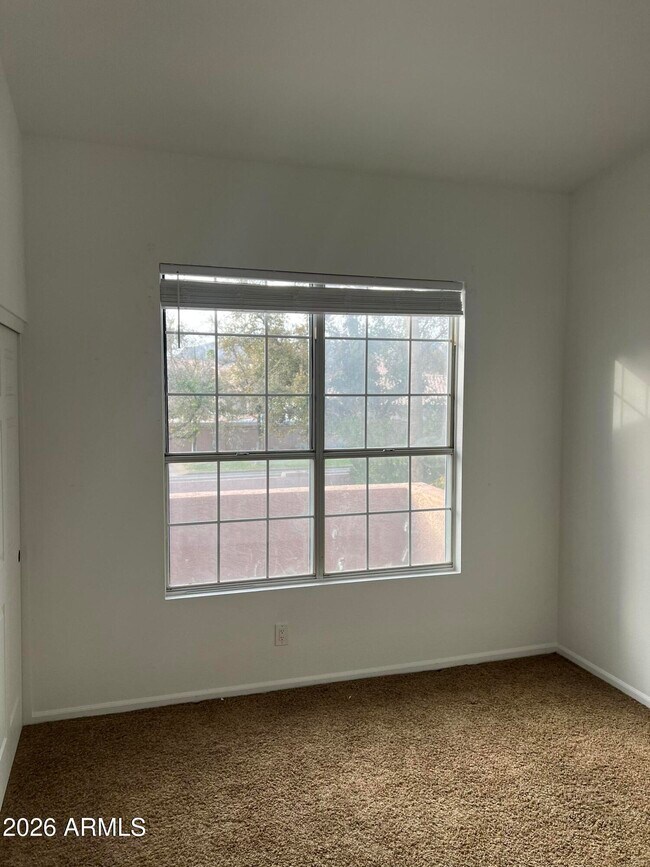 Building Photo - 15858 S 33rd Pl