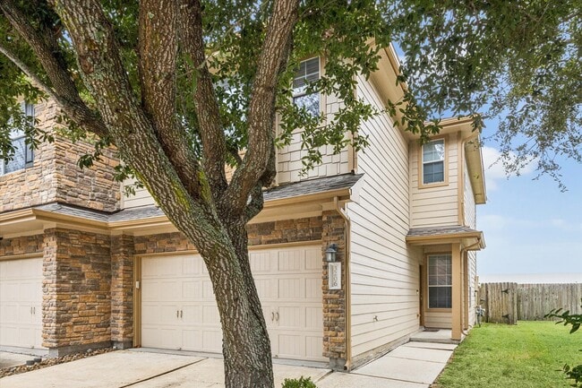 Building Photo - 3206 Pearl Bluff Ln