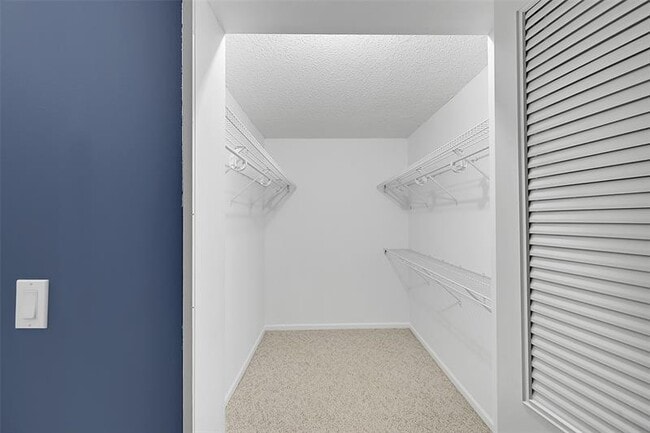 Building Photo - 14773 Cumberland Dr