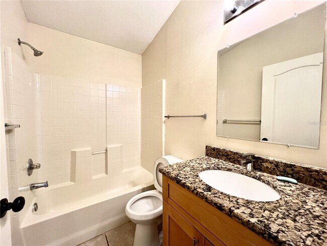 Building Photo - 10464 Blackmore Dr