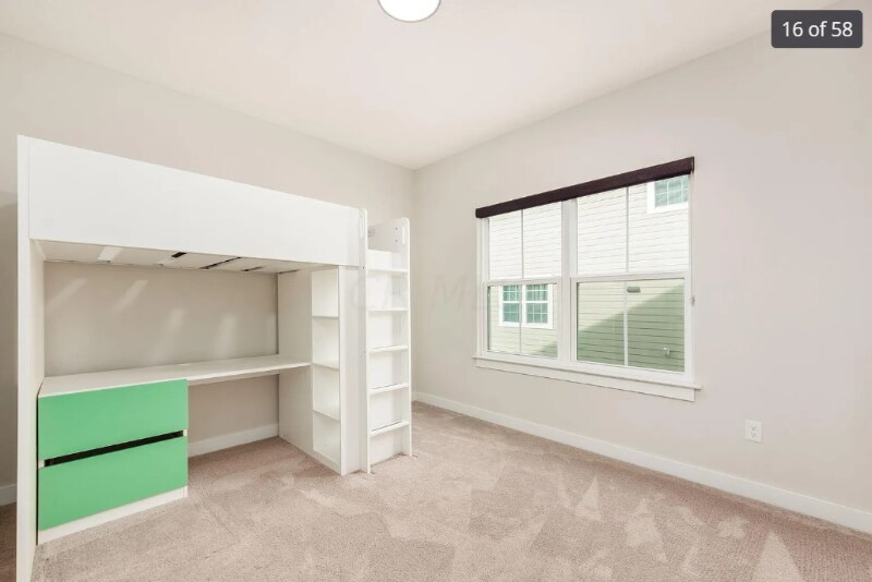 Building Photo - 951 Blackmore Dr