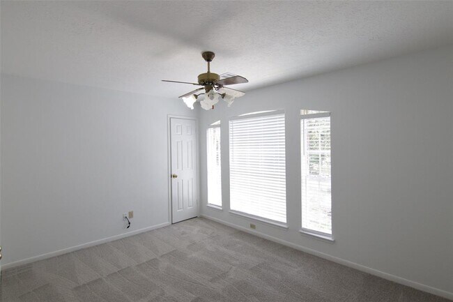 Building Photo - 1238 Manchester Cir