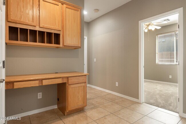 Building Photo - 30153 N 71st Dr