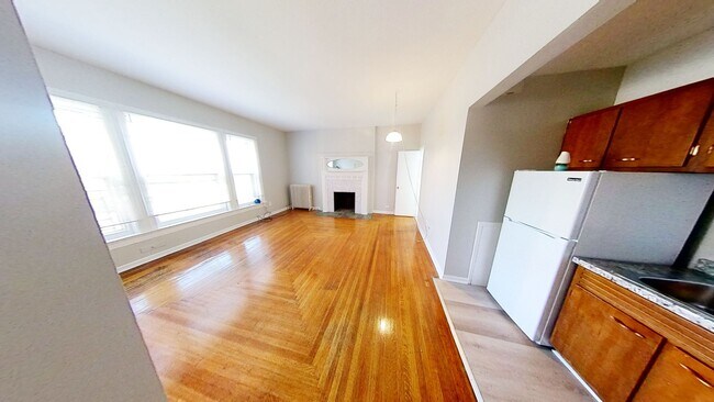 Building Photo - 69 Merriman St