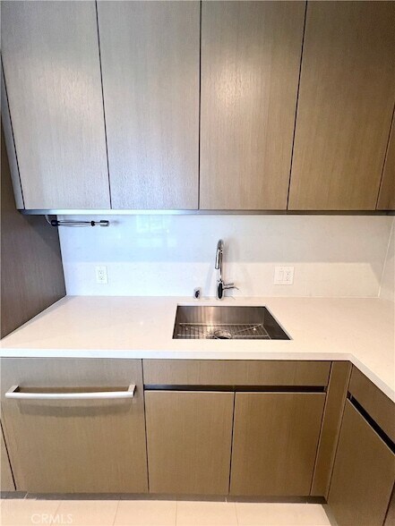 Building Photo - 889 Francisco St