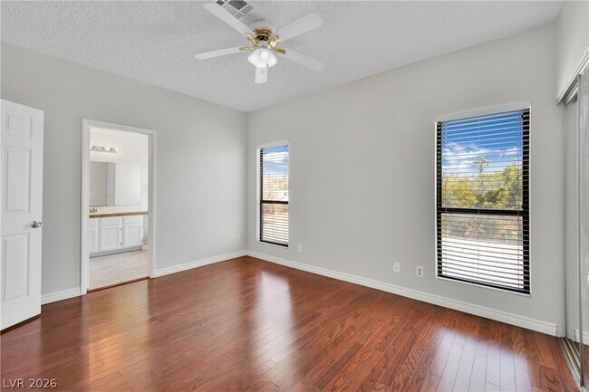 Building Photo - 8136 Spur Ct