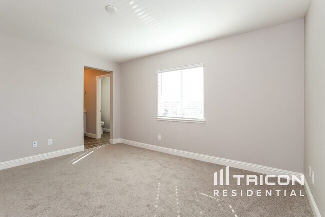 Building Photo - 2659 Miller Run Ln
