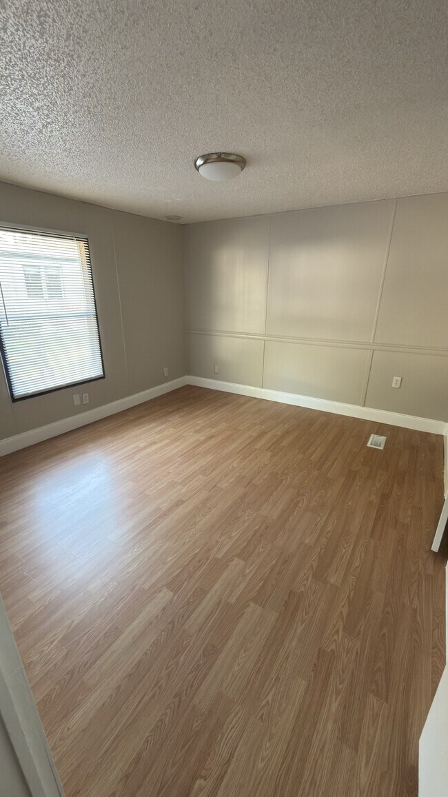 Building Photo - 3427 21 E M.L.K. Jr Dr