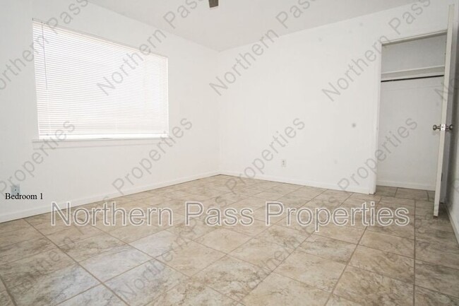 Building Photo - 8125 Loma Terrace Rd